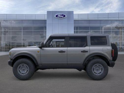 CARBONIZED GRAY METALLIC 2025 Ford Bronco Badlands