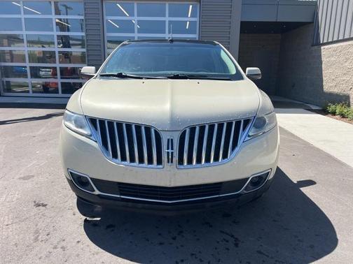 2015 Lincoln MKX Base