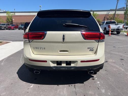 2015 Lincoln MKX Base