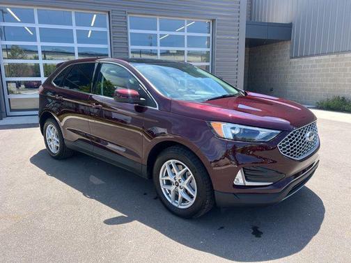 BURGUNDY VELVET MET TINT CC 2024 Ford Edge SEL
