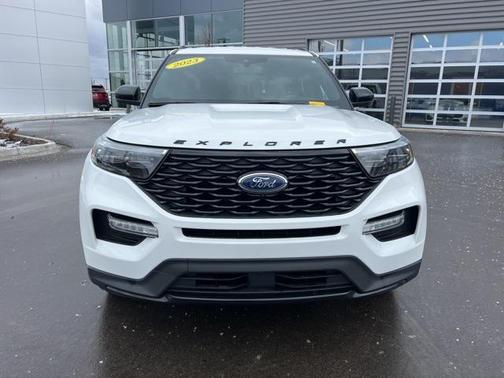 2023 Ford Explorer ST-Line