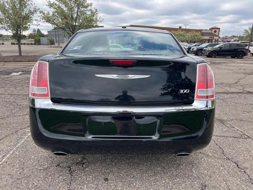 2011 Chrysler 300 Limited