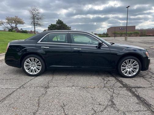 2011 Chrysler 300 Limited