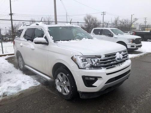Photo 3 of 20 of 2019 Ford Expedition XLT
