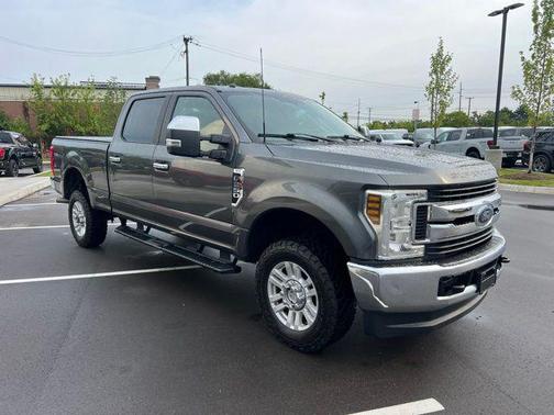 Magnetic Metallic 2019 Ford F-250 XLT