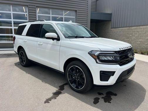 STAR WHITE MET TRI-COAT 2024 Ford Expedition Limited