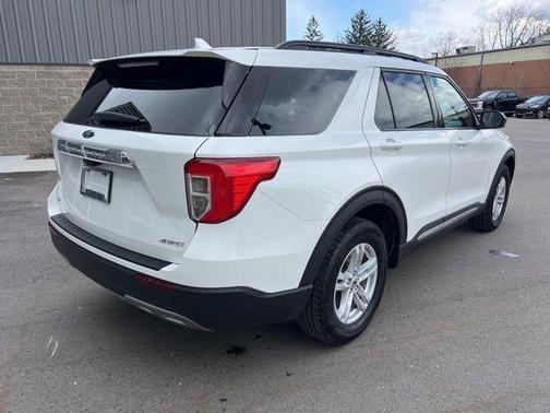 STAR WHITE MET TRI-COAT 2024 Ford Explorer XLT