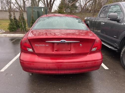 2000 Ford Taurus SE