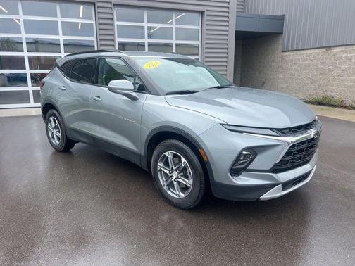 Sterling Gray Metallic 2024 Chevrolet Blazer 3LT