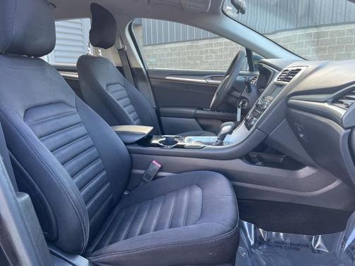 2014 Ford Fusion Hybrid SE