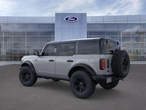 AVALANCHE GRAY 2026 Ford Bronco Badlands