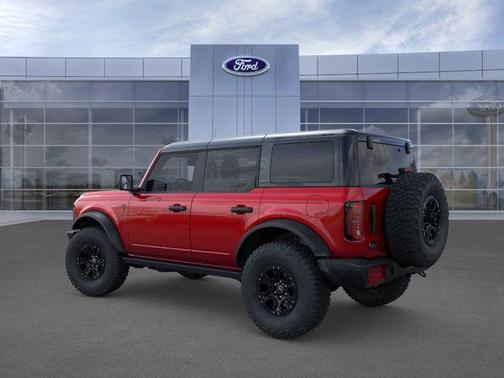 RUBY RED MET TNTD CLEARCOAT 2026 Ford Bronco Badlands