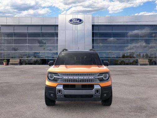 Oran Fury Met T 2026 Ford Bronco Sport Badlands