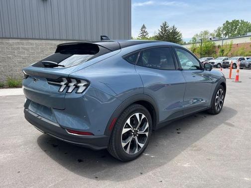 2024 Ford Mustang Mach-E Select