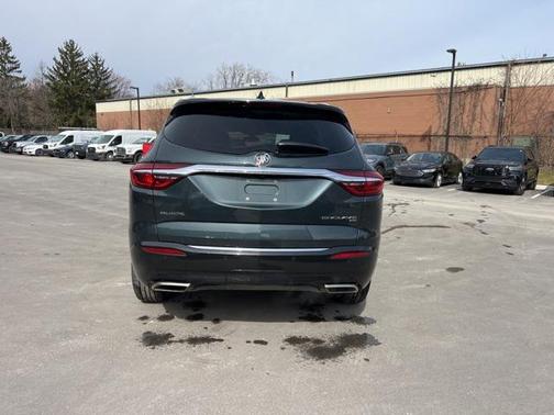 2018 Buick Enclave Essence