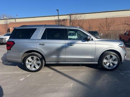 2024 Ford Expedition Platinum