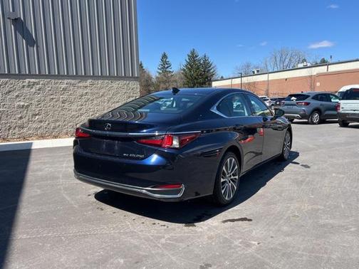 2021 Lexus ES 250 Base