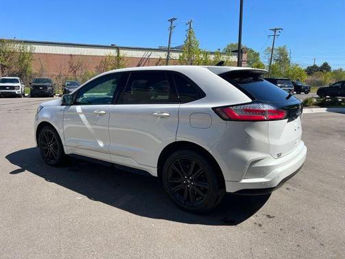 STAR WHITE 2024 Ford Edge ST Line