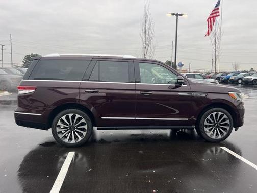 2024 Lincoln Navigator Reserve