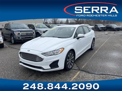 OXFORD WHITE 2020 Ford Fusion SE