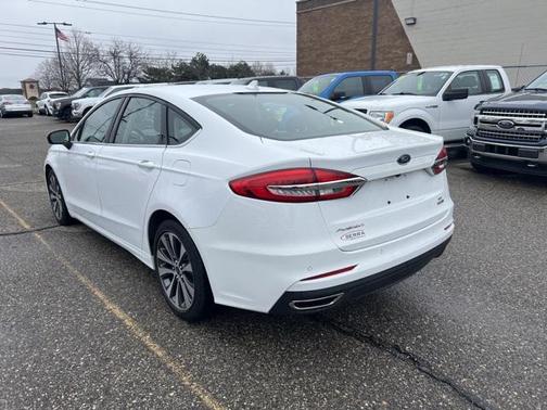 OXFORD WHITE 2020 Ford Fusion SE