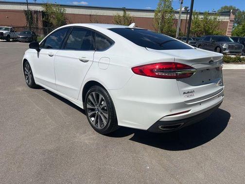 OXFORD WHITE 2020 Ford Fusion SE