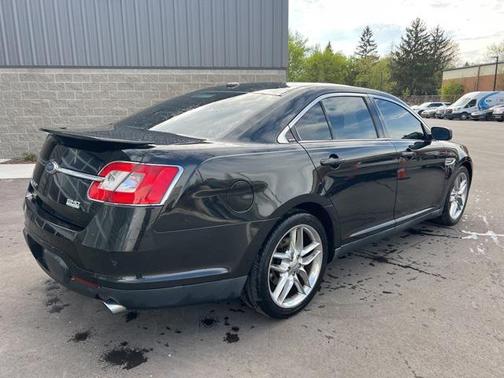 2010 Ford Taurus SHO