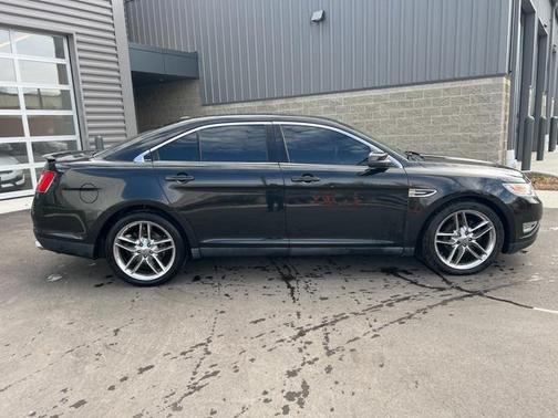 2010 Ford Taurus SHO