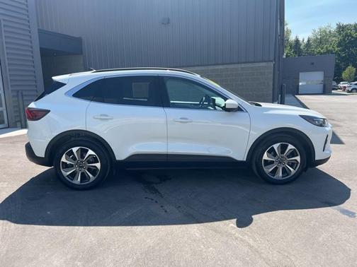 2023 Ford Escape Platinum