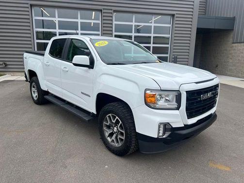 Summit White 2022 GMC Canyon Elevation