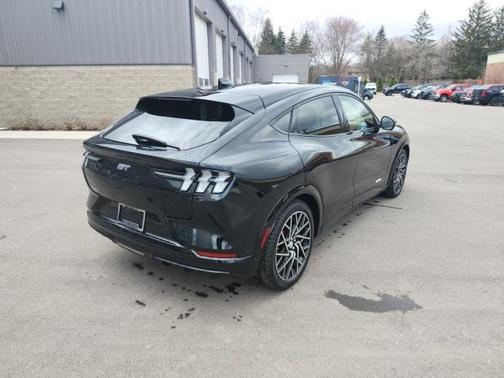 2022 Ford Mustang Mach-E GT