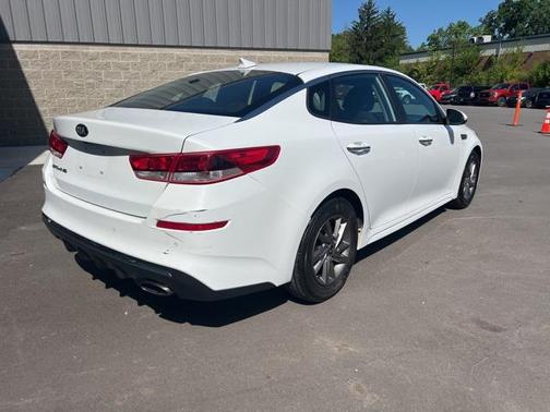 2020 Kia Optima LX