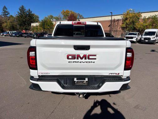 Summit White 2024 GMC Canyon AT4