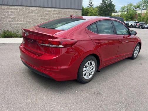 Scarlet Red Pearl 2017 Hyundai ELANTRA SE