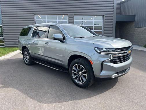 Sterling Gray Metallic 2024 Chevrolet Suburban LT