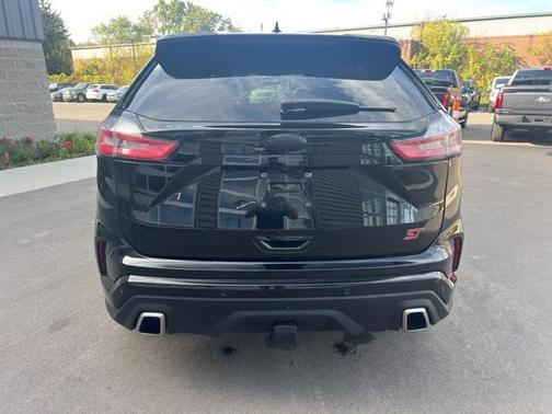 2023 Ford Edge ST