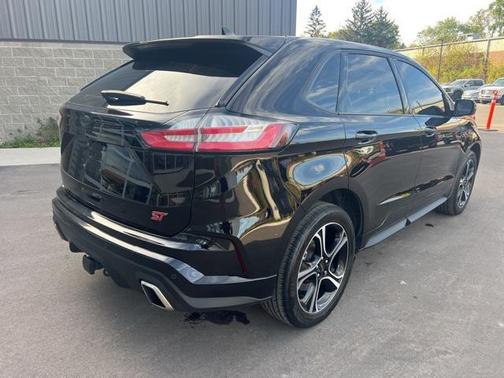2023 Ford Edge ST