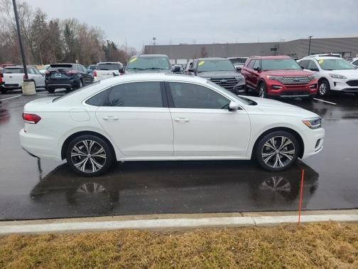 2021 Volkswagen Passat 2.0T SE