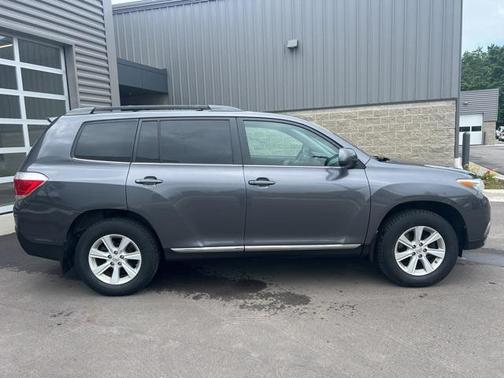2013 Toyota Highlander SE
