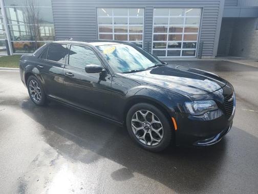 2018 Chrysler 300 S