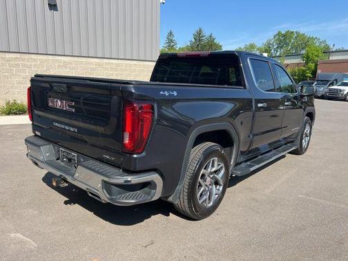 Titanium Rush Metallic 2022 GMC Sierra 1500 SLT