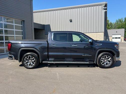 Titanium Rush Metallic 2022 GMC Sierra 1500 SLT