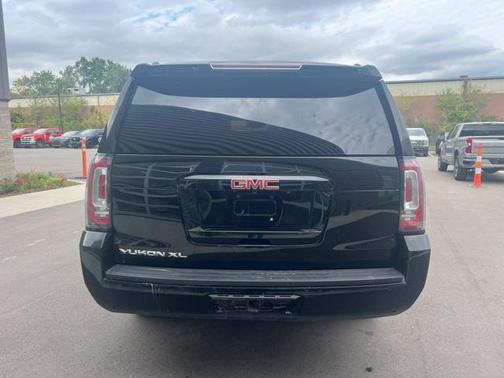 2019 GMC Yukon XL SLT