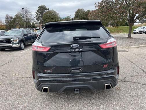 2021 Ford Edge ST