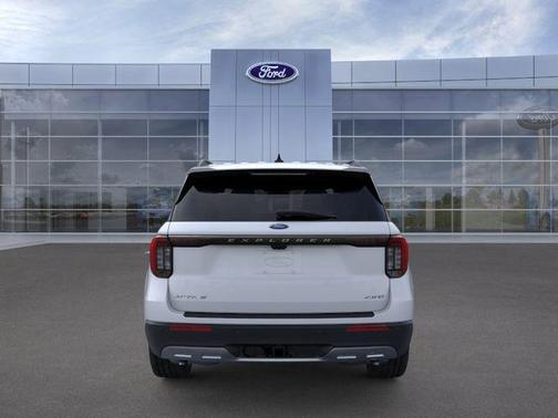 Space White Metallic 2026 Ford Explorer Active w/200A Pkg
