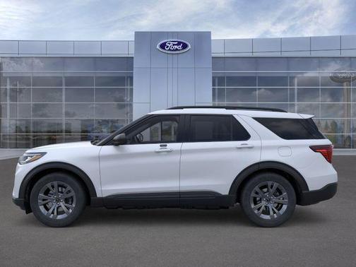 Space White Metallic 2026 Ford Explorer Active w/200A Pkg