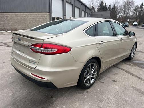 2019 Ford Fusion Hybrid Titanium