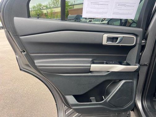 CARBONIZED GRAY METALLIC 2024 Ford Explorer XLT