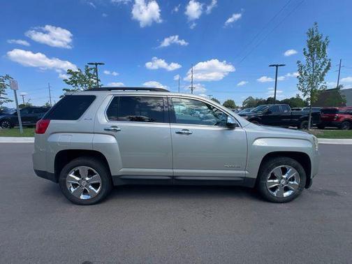 Champagne Silver Metallic 2015 GMC Terrain SLE-2