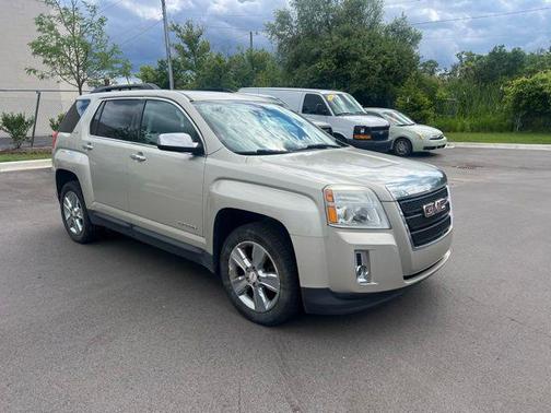 Champagne Silver Metallic 2015 GMC Terrain SLE-2